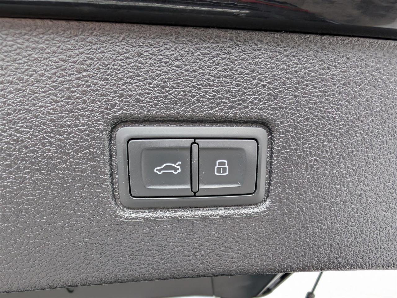 2021 Audi Q7 TECHNIK S-LINE - NAVI - PANO ROOF - 7 PASS