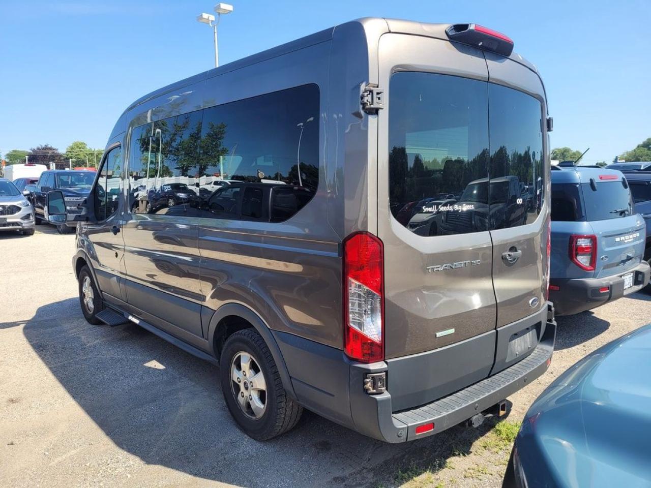 2018 Ford Transit T-150 XL Photo2