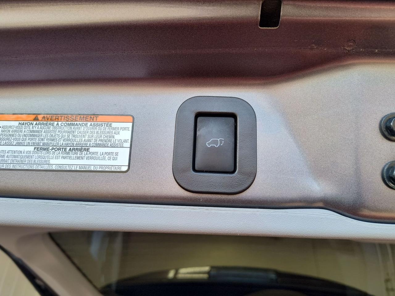 2020 Toyota Sienna SE Photo