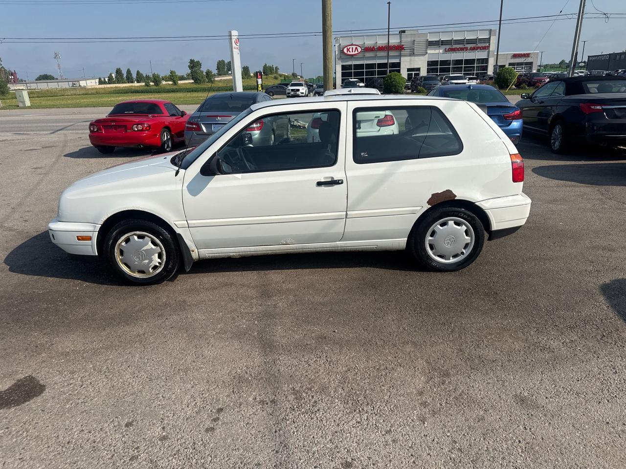 1997 Volkswagen Golf cl - Photo #2