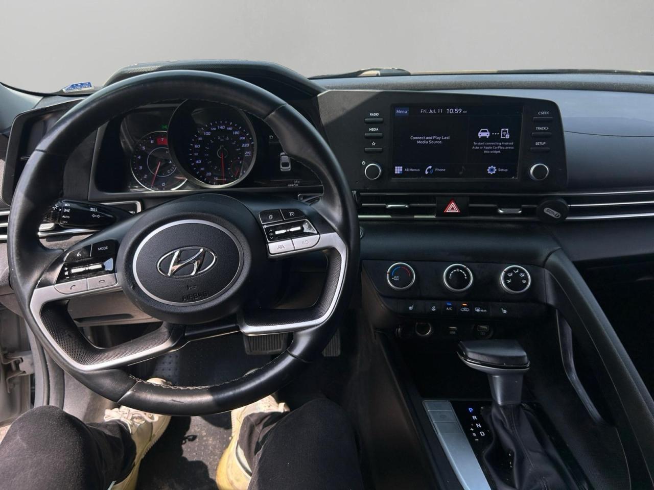 2021 Hyundai Elantra Preferred Photo