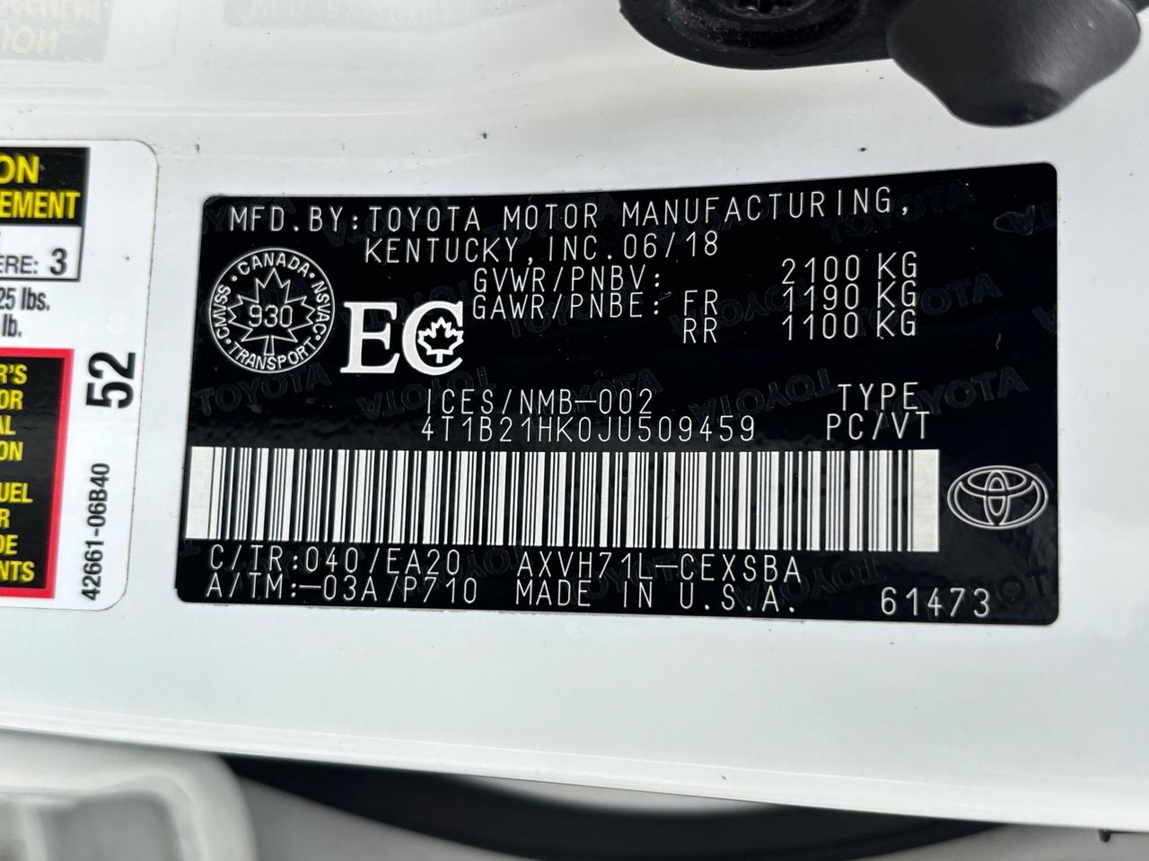 2018 Toyota Camry Hybrid SE Auto Photo