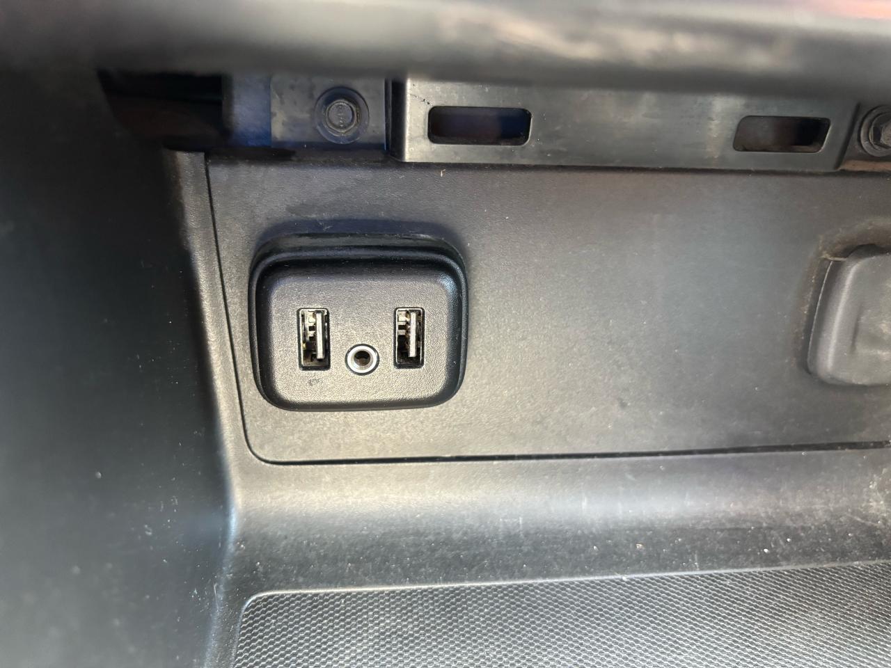 2020 Chevrolet Colorado 2WD, Ext. Cab. 4 Doors, Back-Up Camera,Park Assist - Photo #13