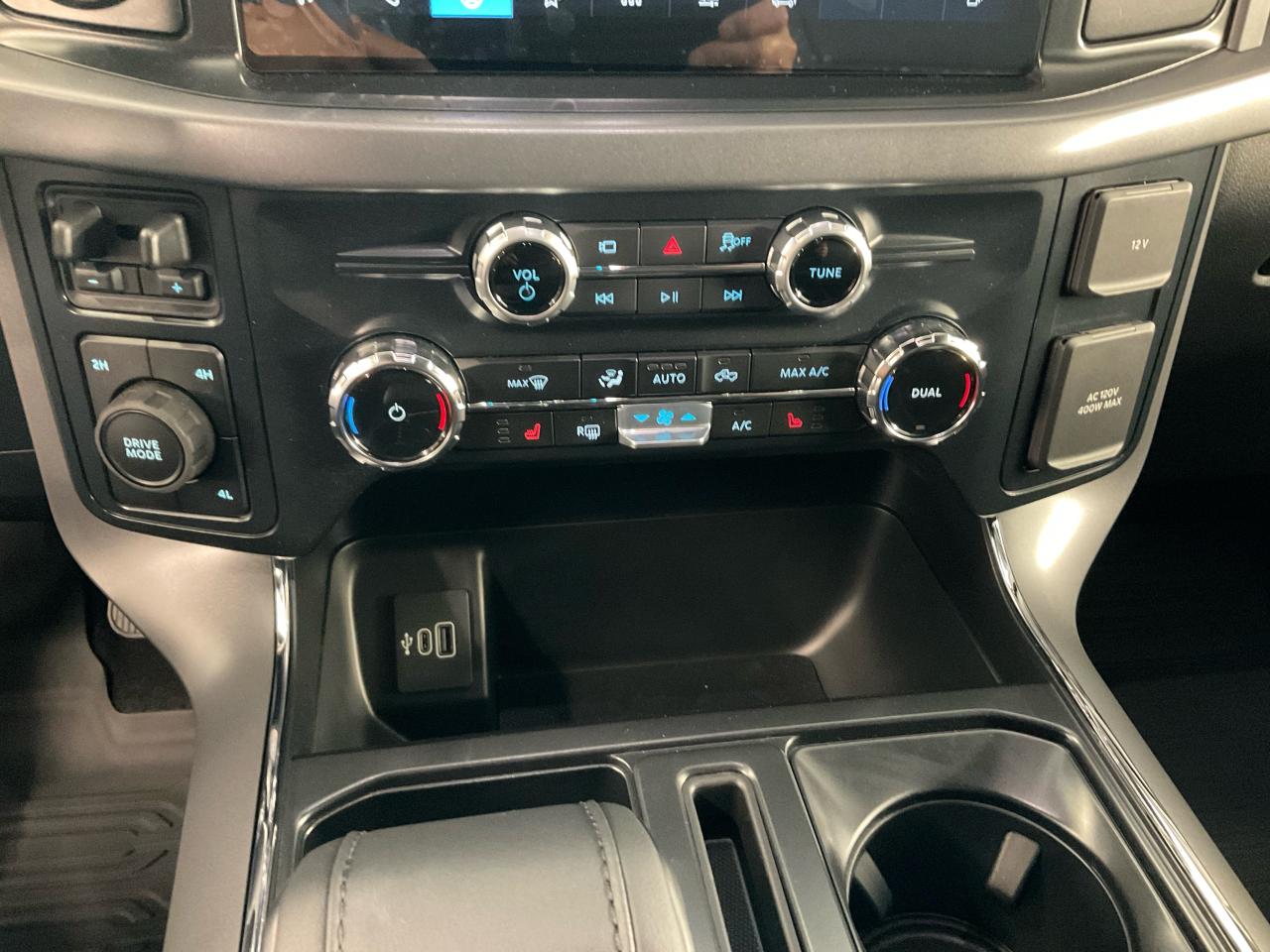 2025 Ford F-150 XLT Photo5