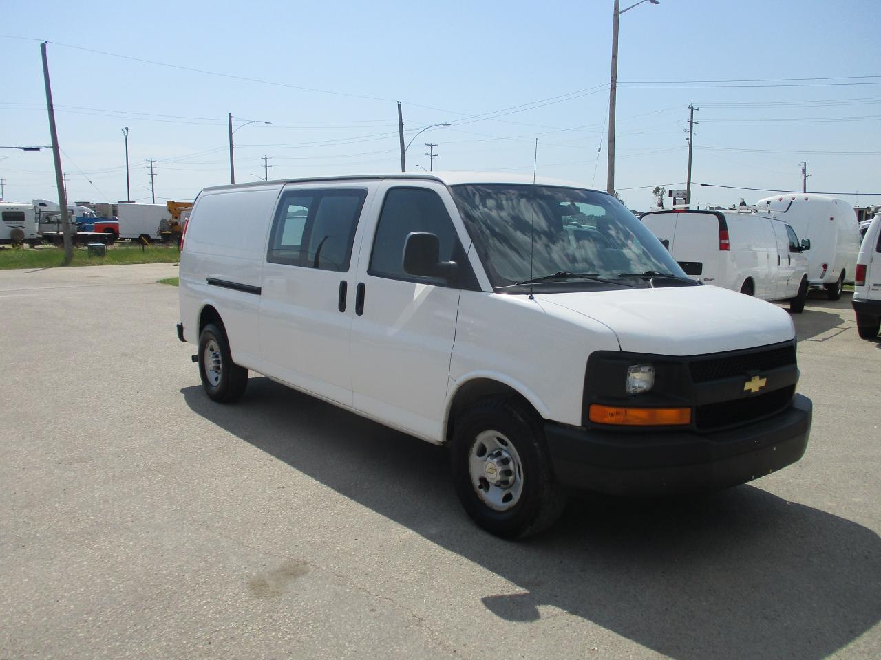 2014 Chevrolet Express Cargo Van  - Photo #3
