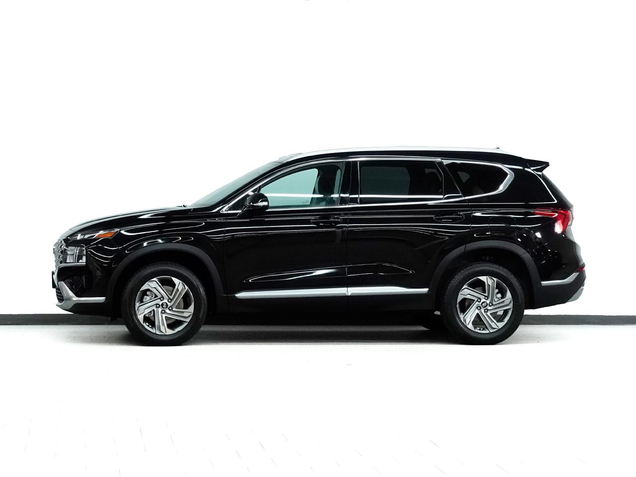 2020 Hyundai Santa Fe ULTIMATE | AWD | Nav | Leather | Pano roof | HUD