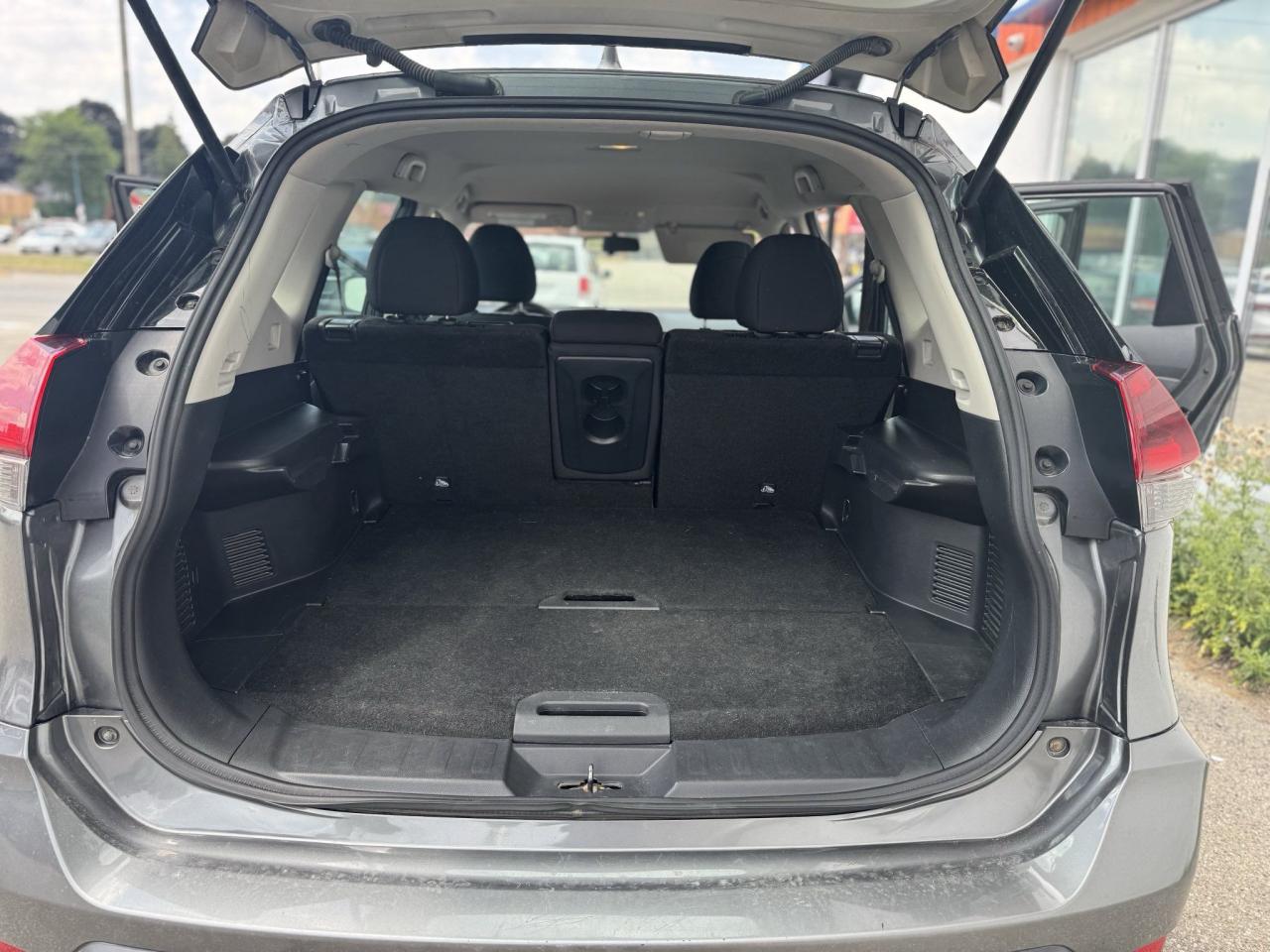 2018 Nissan Rogue S - Photo #8