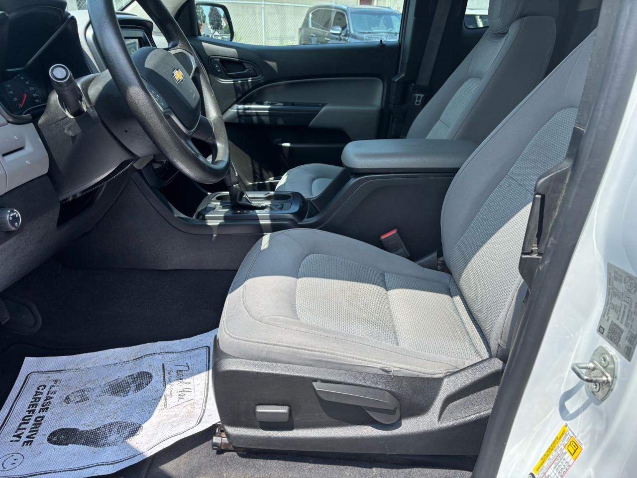 2020 Chevrolet Colorado 2WD, Ext. Cab. 4 Doors, Back-Up Camera,Park Assist