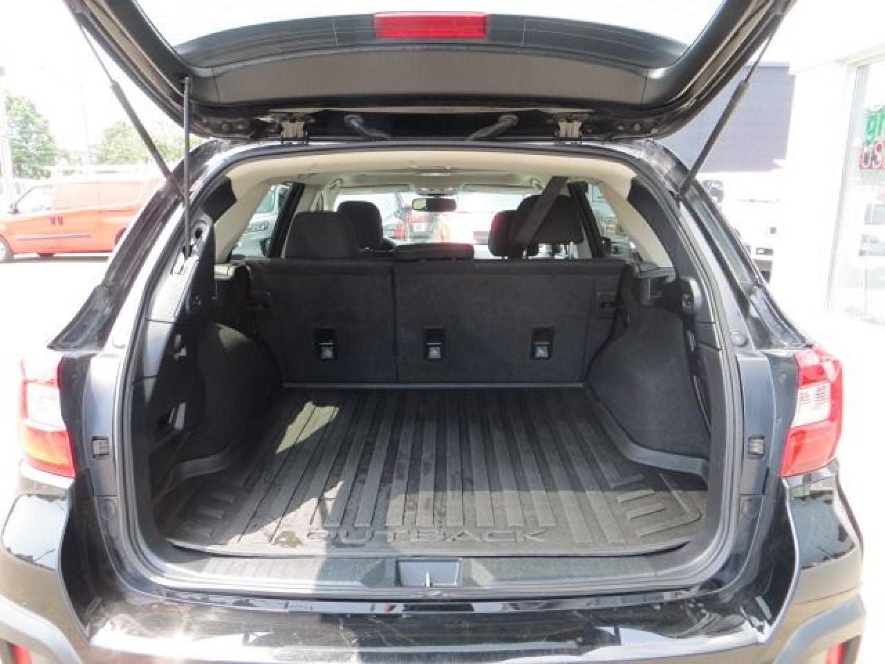 2019 Subaru Outback CERTIFIED, TOURING 4 WHEEL DRIVE, CLEAN CARFAX - Photo #11