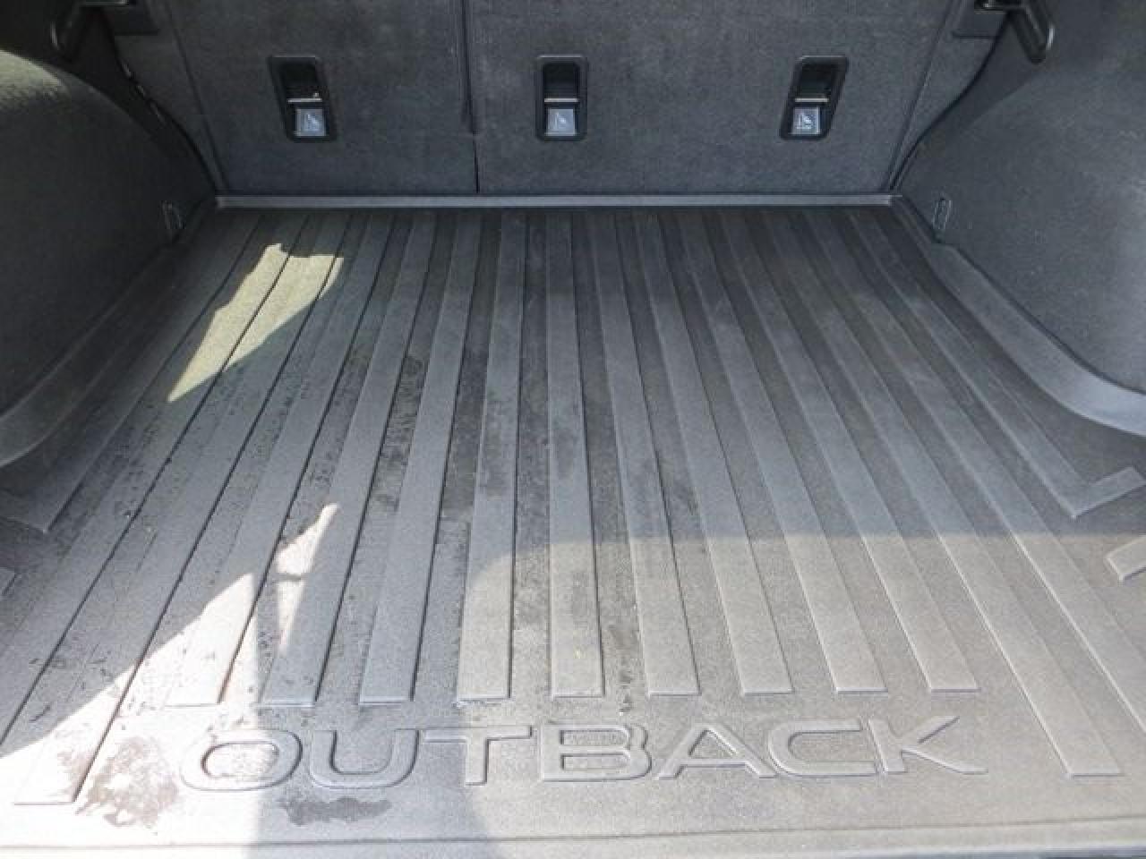 2019 Subaru Outback CERTIFIED, TOURING 4 WHEEL DRIVE, CLEAN CARFAX - Photo #12