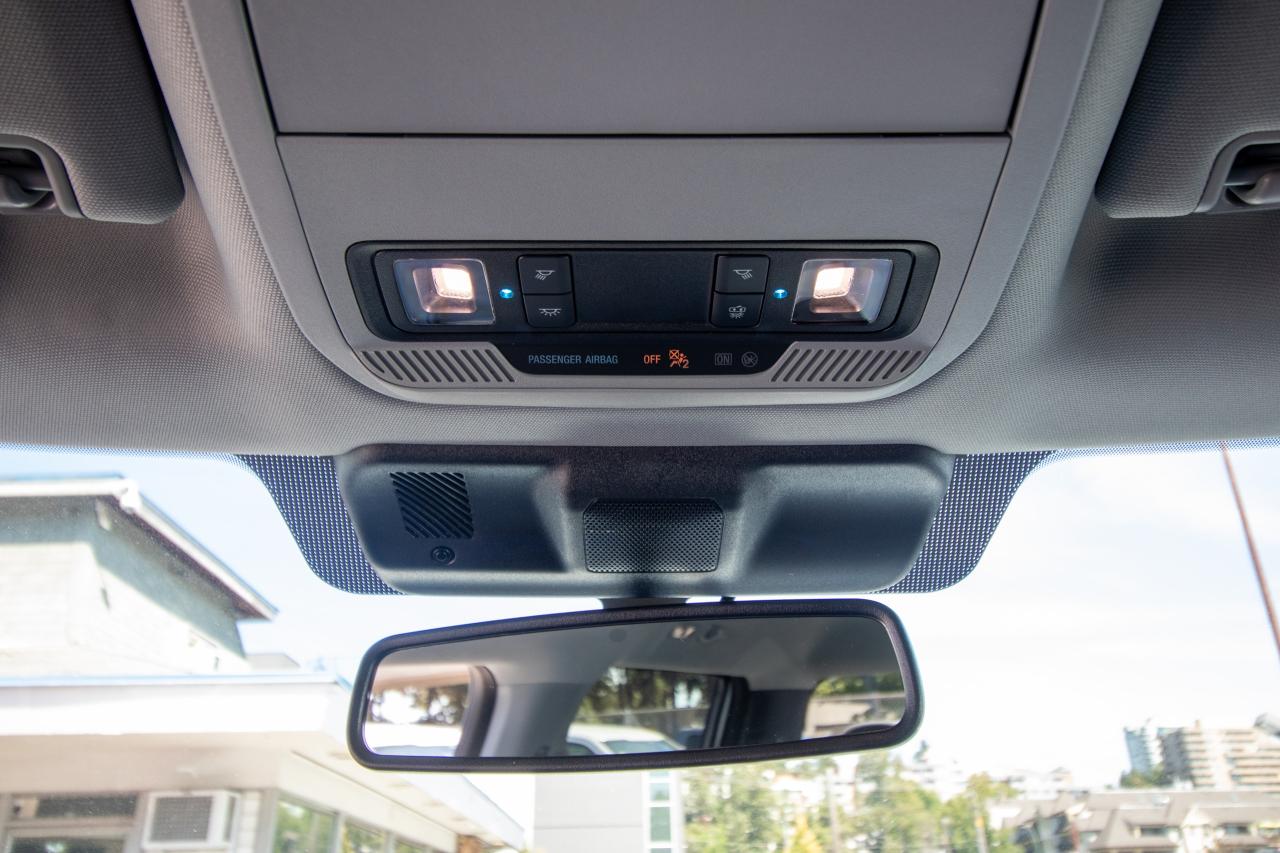 2025 Ford F-150 Lightning PRO 4WD SUPERCREW 5.5' BOX Photo5