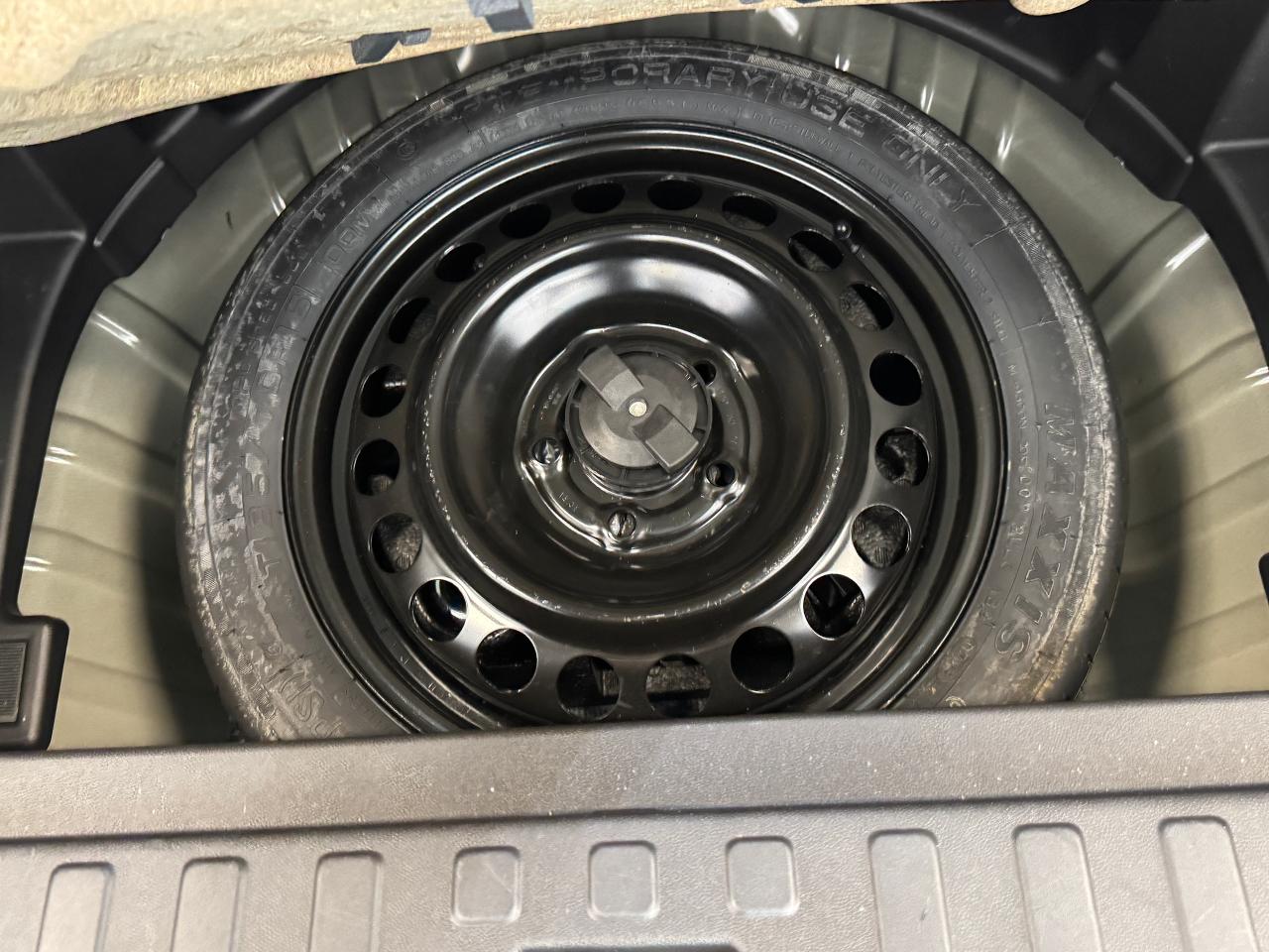 2018 GMC Terrain SLE AWD+New Tires+Remote Start+CLEAN CARFAX Photo54