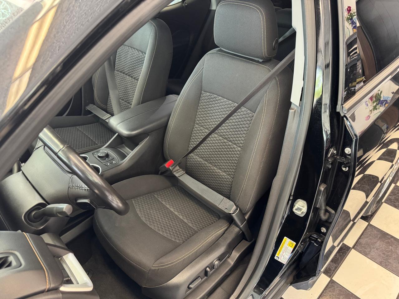 2018 GMC Terrain SLE AWD+New Tires+Remote Start+CLEAN CARFAX Photo19