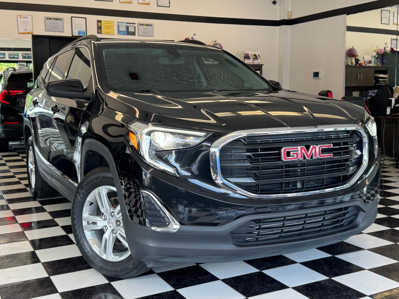 2018 GMC Terrain SLE AWD+New Tires+Remote Start+CLEAN CARFAX Photo80