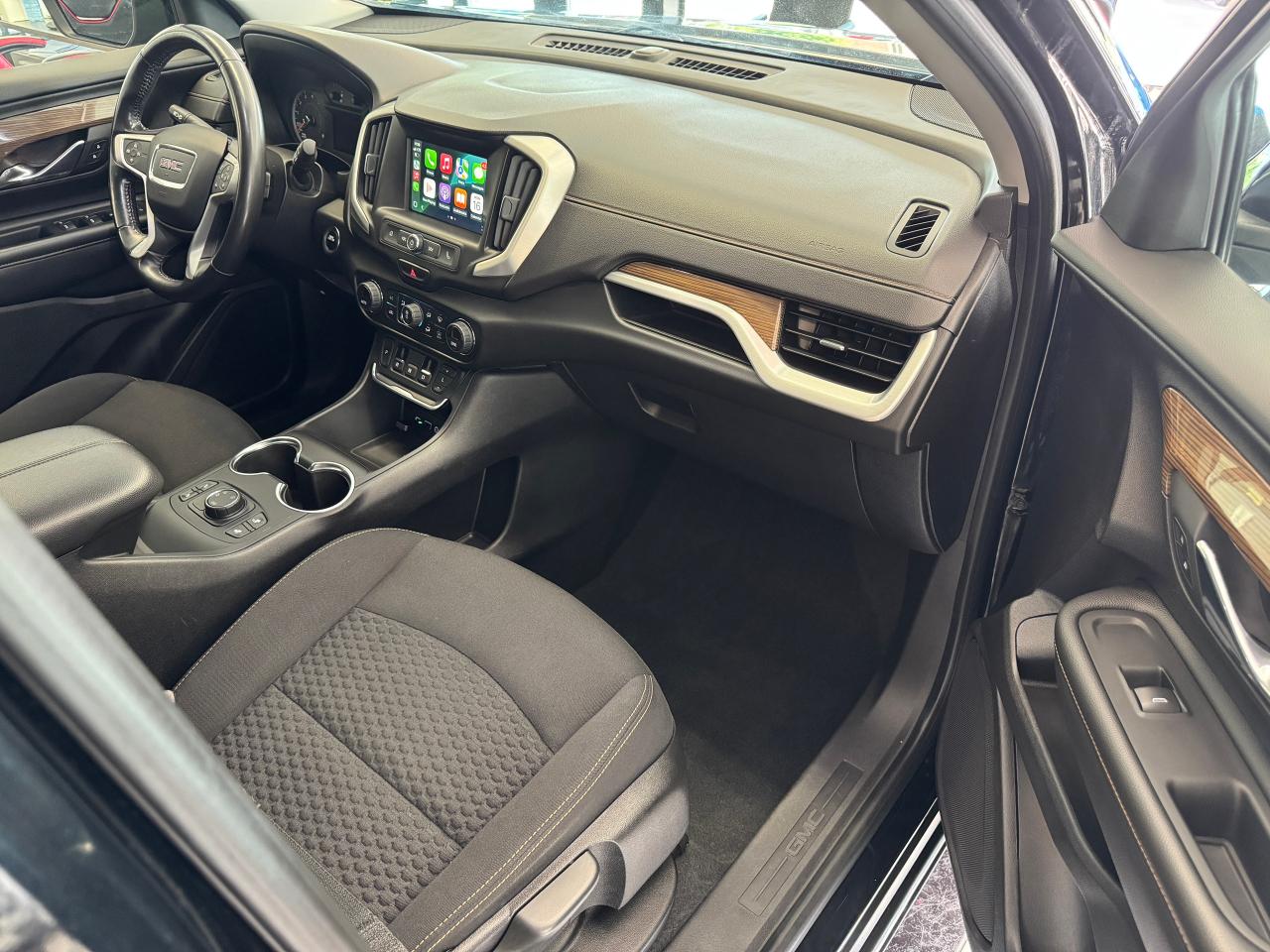 2018 GMC Terrain SLE AWD+New Tires+Remote Start+CLEAN CARFAX Photo20