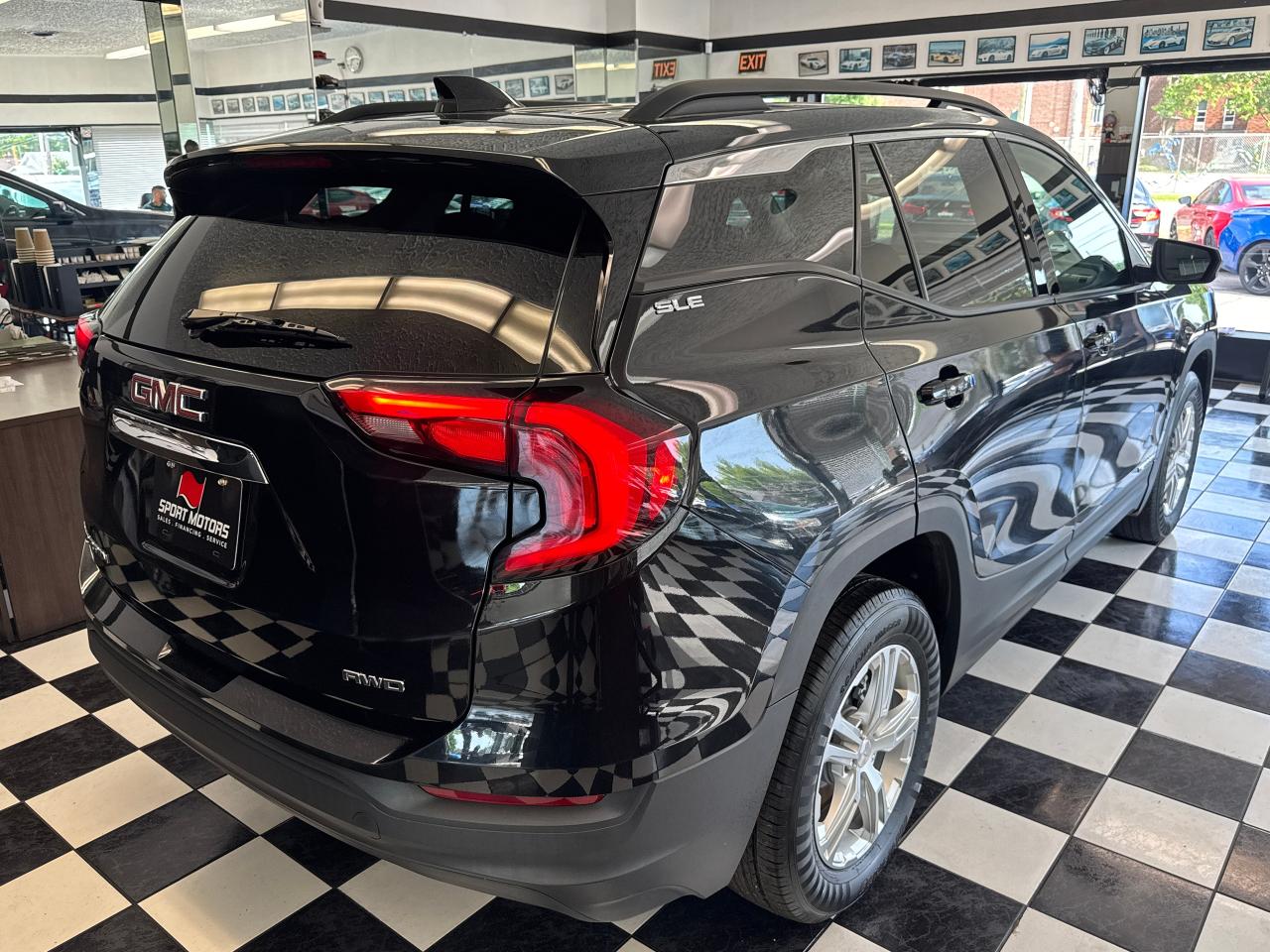 2018 GMC Terrain SLE AWD+New Tires+Remote Start+CLEAN CARFAX - Photo #8