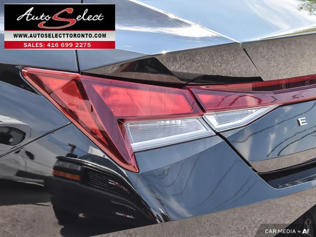 2022 Hyundai Elantra Preferred w/Sun & Tech Pkg Sunroof - Apple Carplay - Android Auto - Clean CP Photo