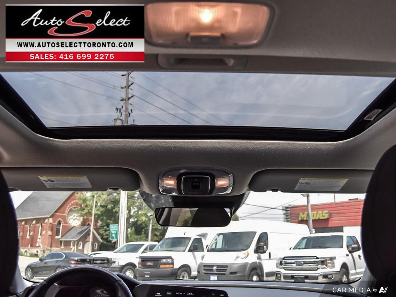 2022 Hyundai Elantra Preferred w/Sun & Tech Pkg Sunroof - Apple Carplay - Android Auto - Clean CP Photo