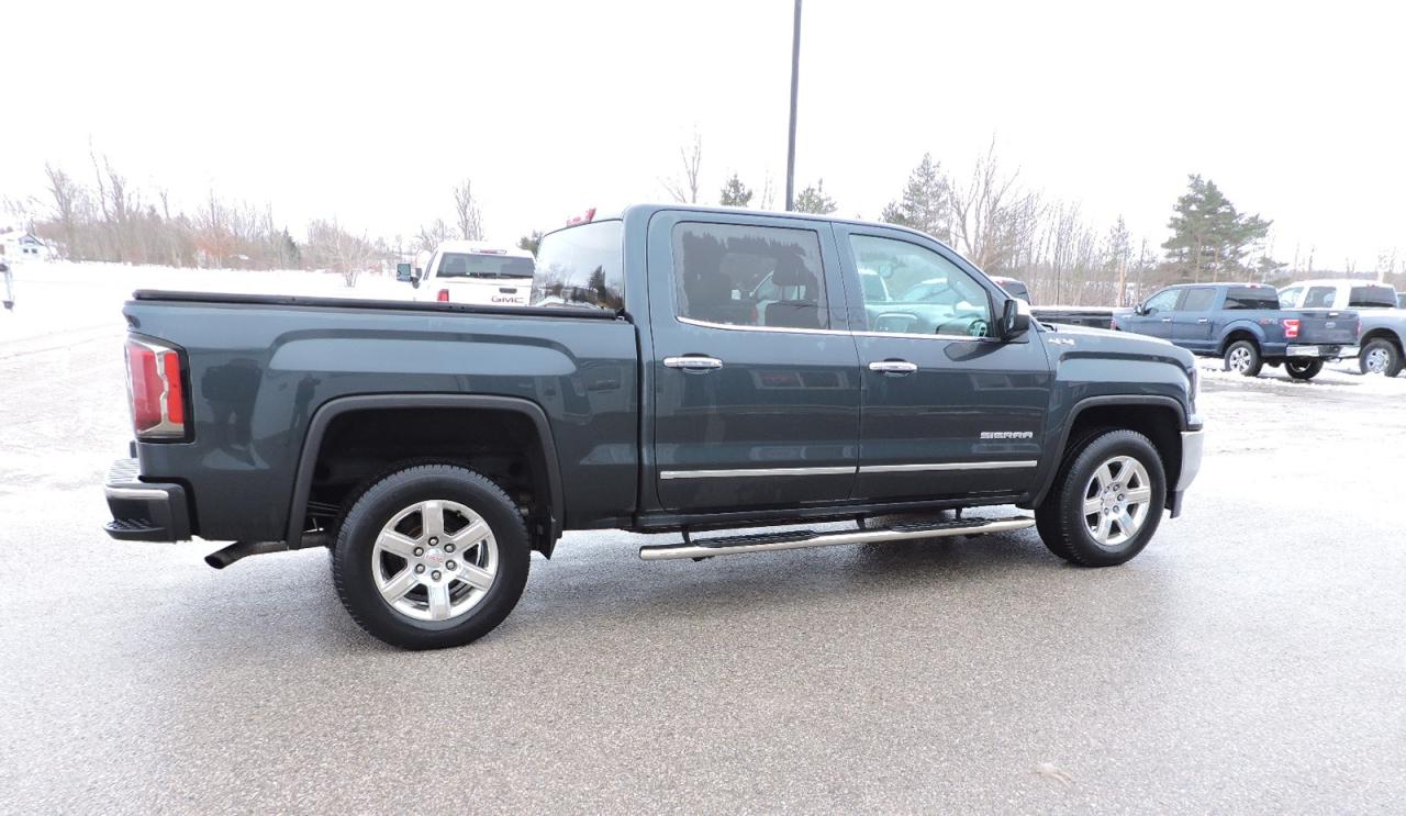 2018 GMC Sierra 1500 SLT 5.3L 4X4 Leather 6-Seater Navigation 132000KMS Photo4