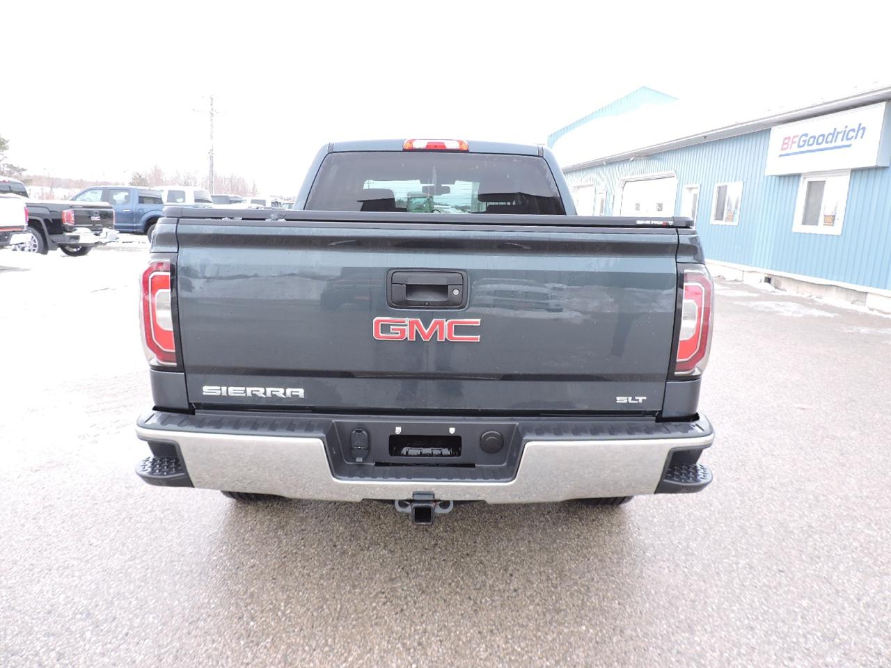 2018 GMC Sierra 1500 SLT 5.3L 4X4 Leather 6-Seater Navigation 132000KMS Photo