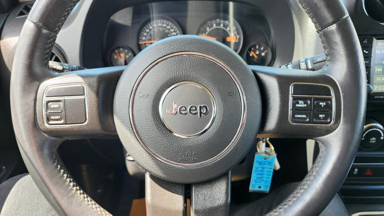2016 Jeep Patriot North, 4WD, Heated Seats, Bluetooth - Photo #13