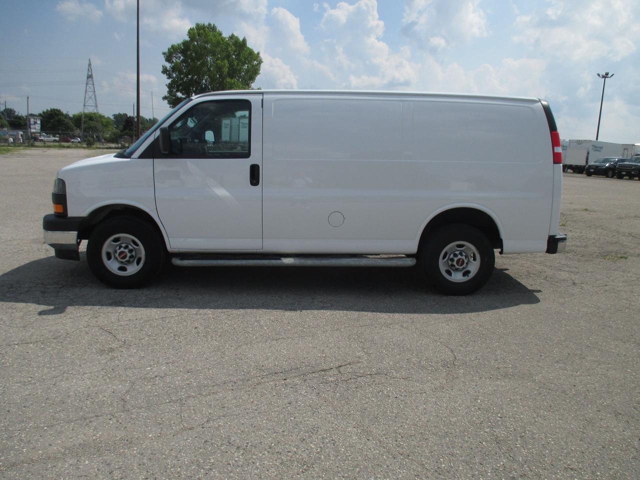 2023 GMC Savana 2500 