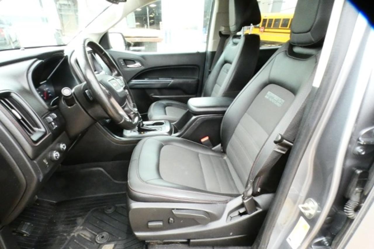 2020 GMC Canyon All Terrain DURAMAX DSL 4WD w/Htd L.wrap, NAV, BUC - Photo #10