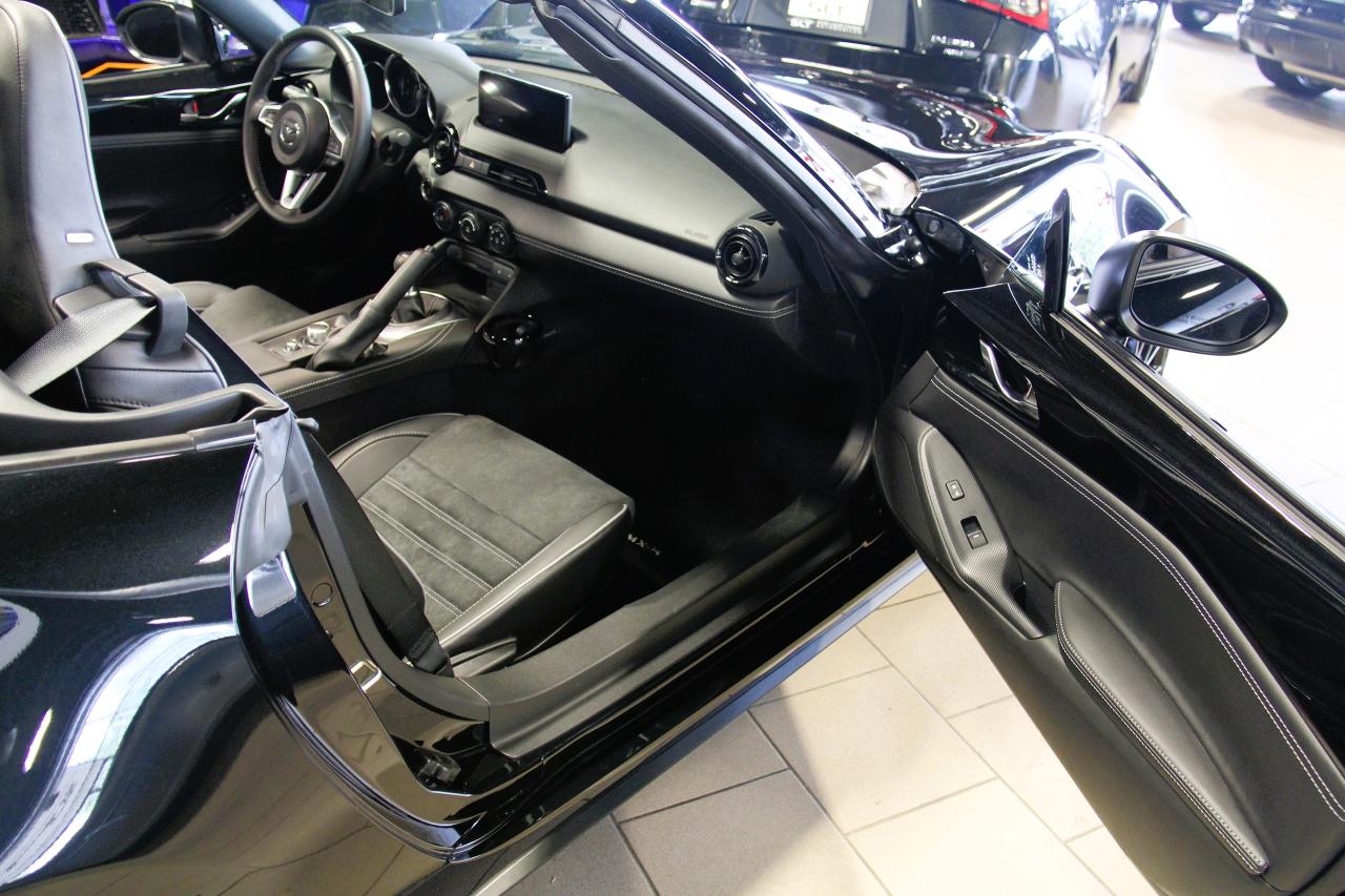 2024 Mazda Miata MX-5 GS-P Manual CONVERTIBLE - Photo #9