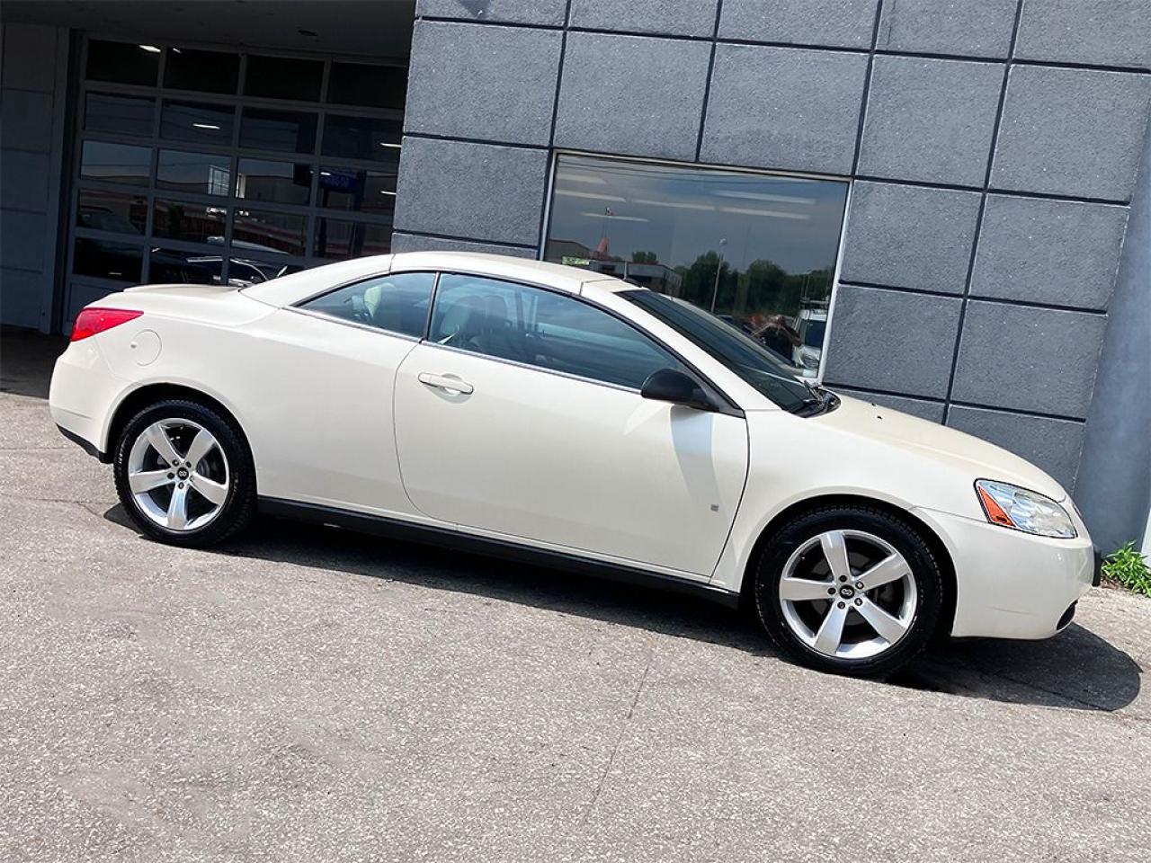 2009 Pontiac G6 3.5L|V6|GT|CABRIO|POWER HARD TOP|LEATHER|ALLOYS - Photo #2