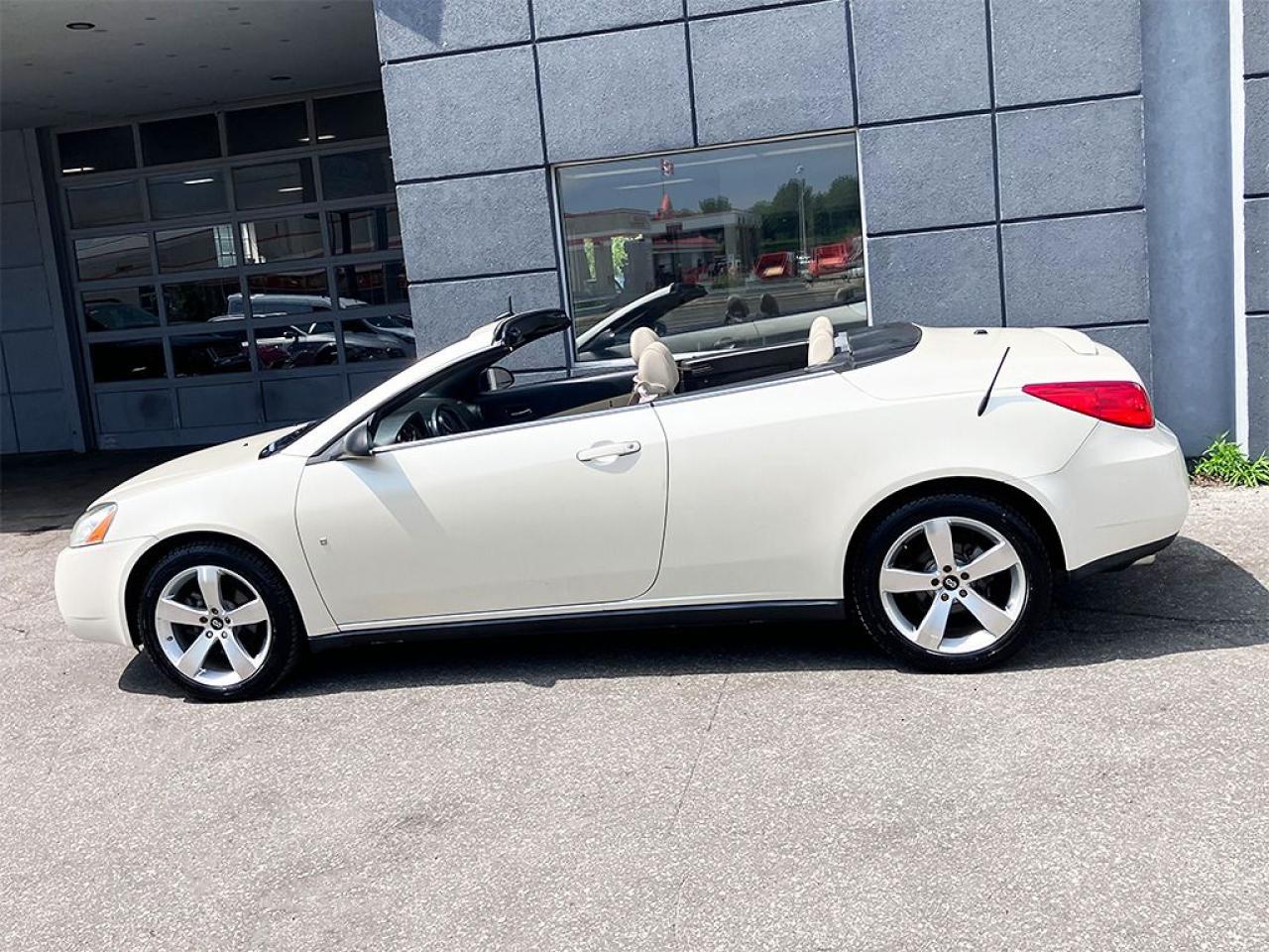 2009 Pontiac G6 3.5L|V6|GT|CABRIO|POWER HARD TOP|LEATHER|ALLOYS - Photo #6