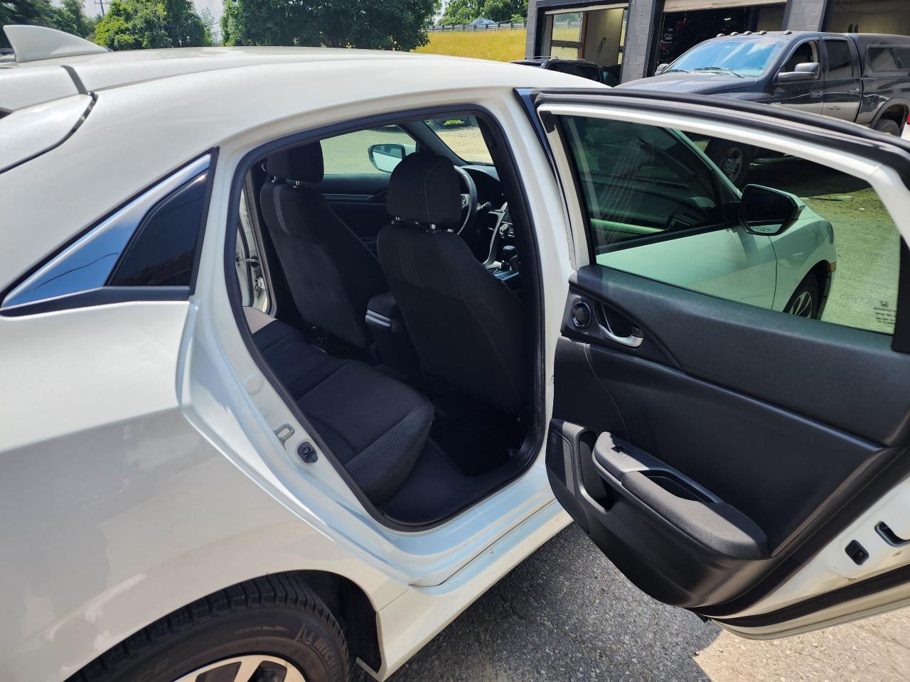 2018 Honda Civic LX l Low KM l Clean Carfax l No accidents l - Photo #12
