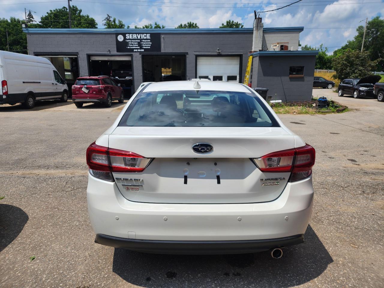 2017 Subaru Impreza SPORT W/TECH PKG l Clean Carfax l No accidents - Photo #8