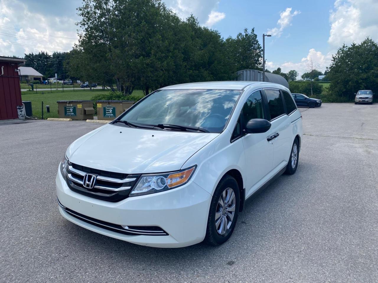 Used 2014 Honda Odyssey SE one owner 8 passengers no accident for sale in Waterloo, ON