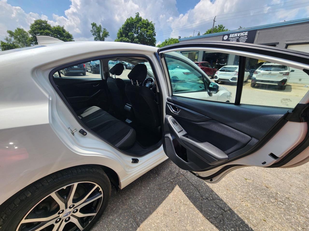 2017 Subaru Impreza SPORT W/TECH PKG l Clean Carfax l No accidents