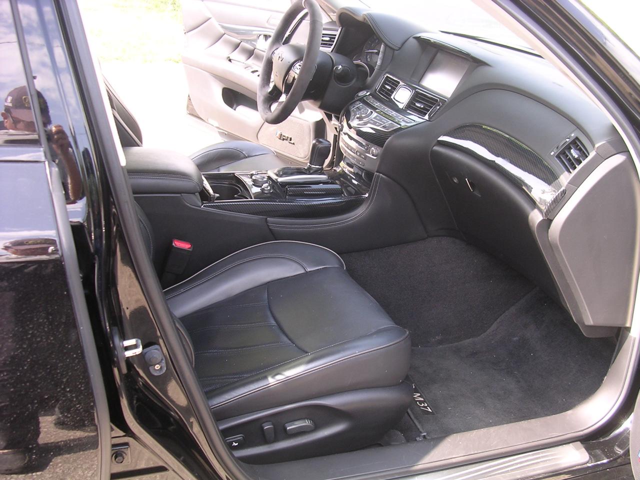 2013 Infiniti M37 Sport - Photo #9