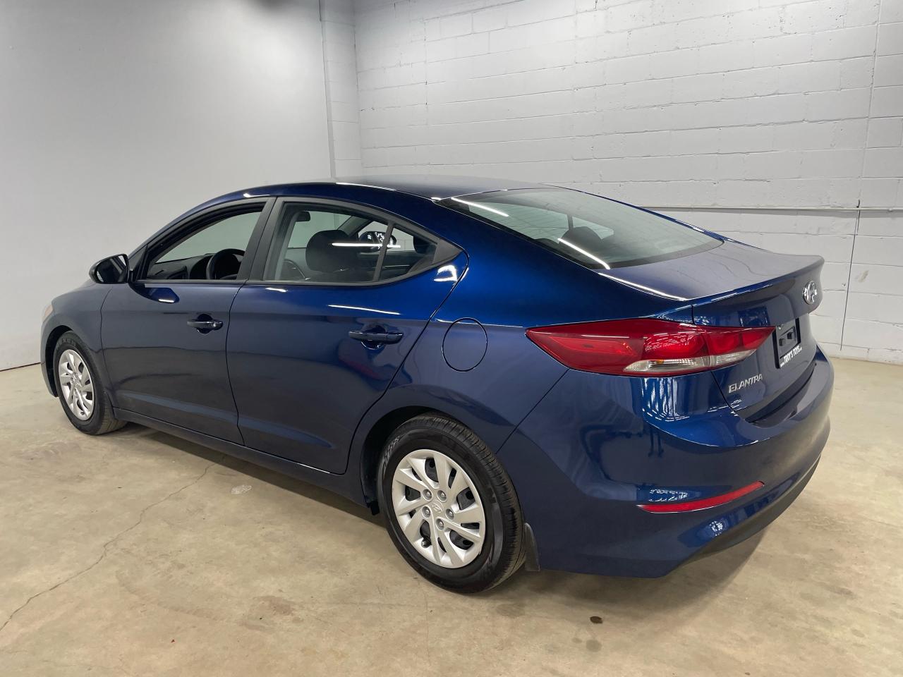 2017 Hyundai Elantra 4DR SDN AUTO LE Photo23