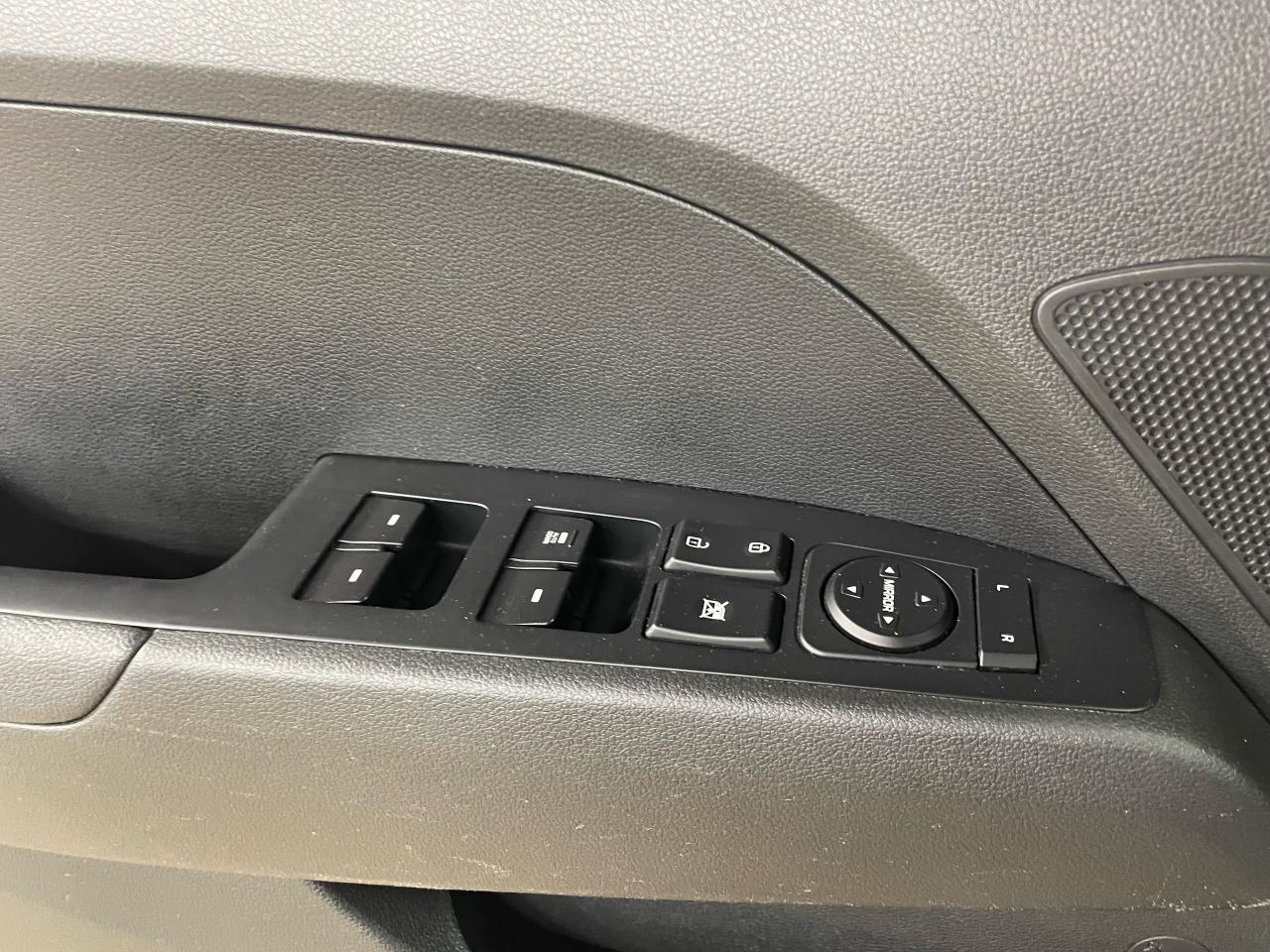 2017 Hyundai Elantra 4DR SDN AUTO LE Photo37