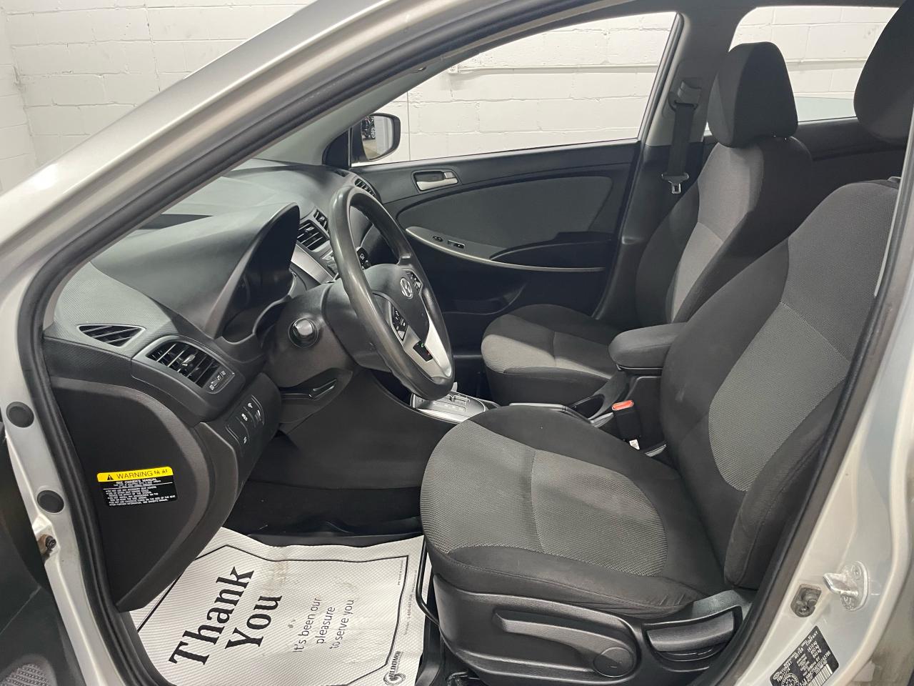 2014 Hyundai Accent 5DR HB AUTO GL Photo24