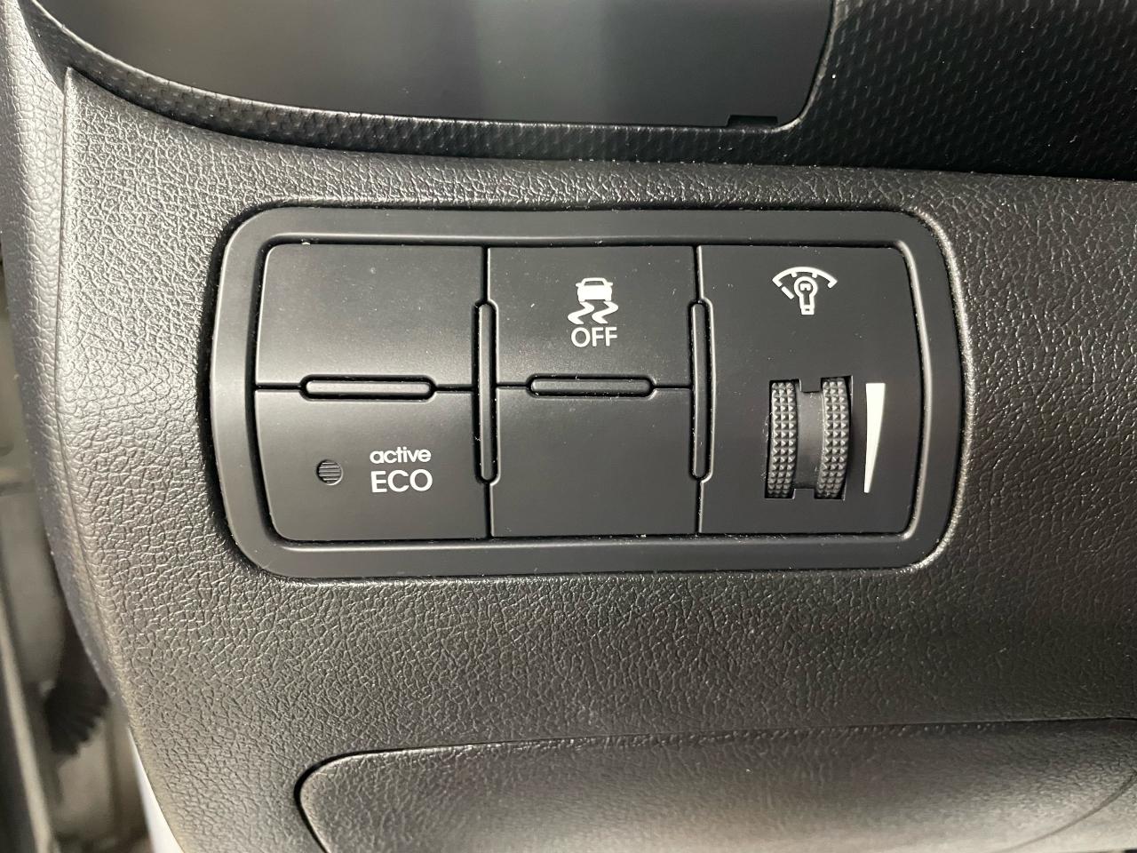 2014 Hyundai Accent 5DR HB AUTO GL Photo16