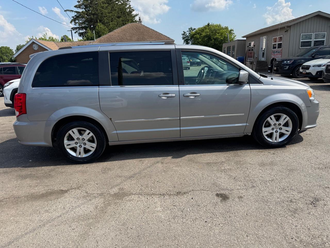 2015 Dodge Grand Caravan Crew Plus - Photo #6