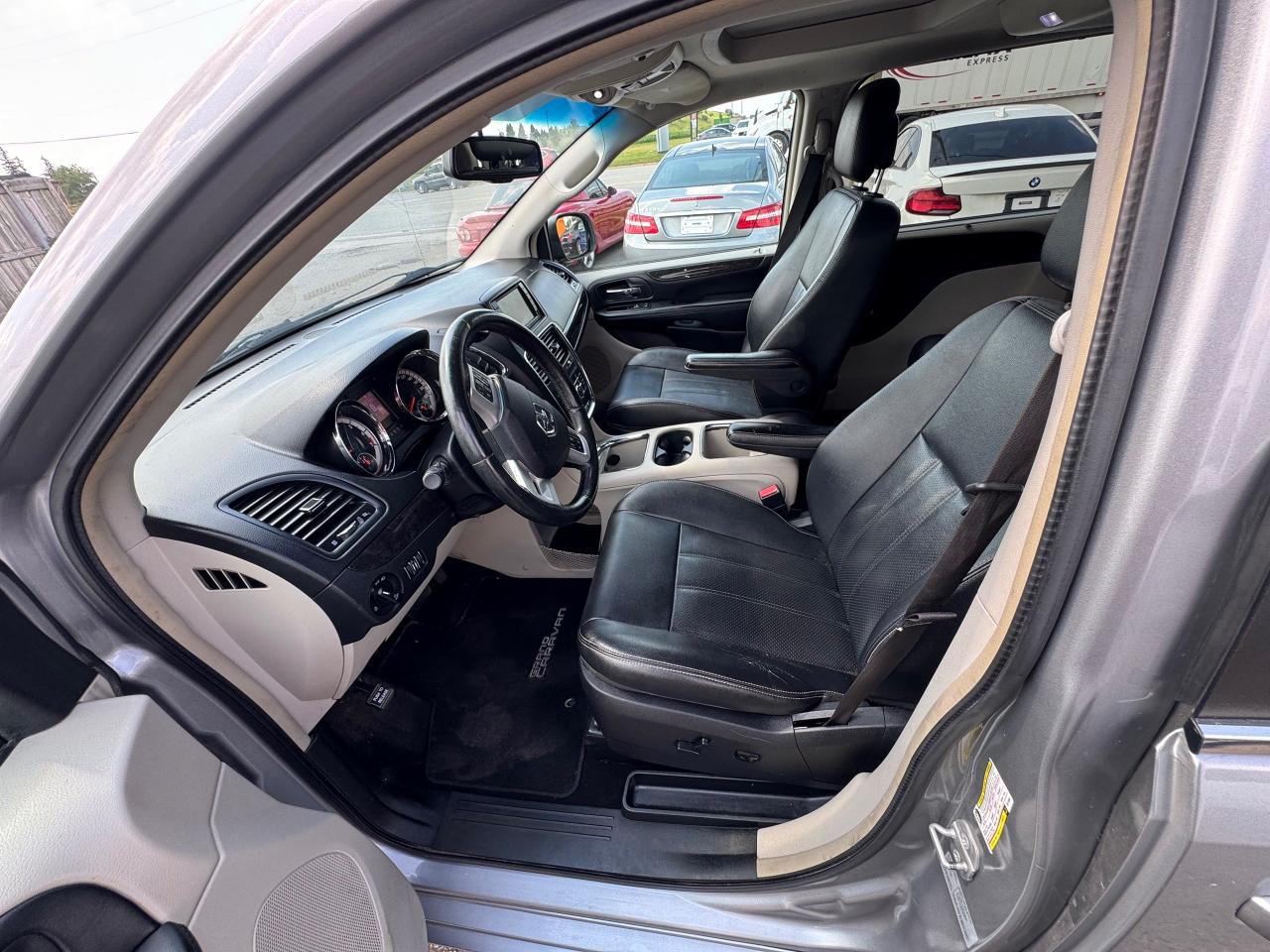 2015 Dodge Grand Caravan Crew Plus - Photo #11