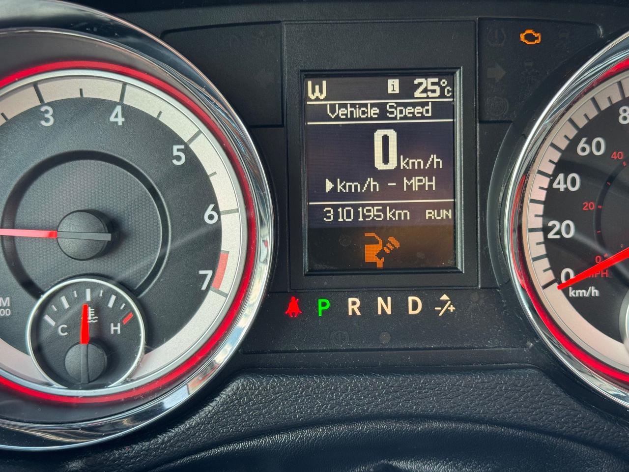 2015 Dodge Grand Caravan Crew Plus - Photo #16