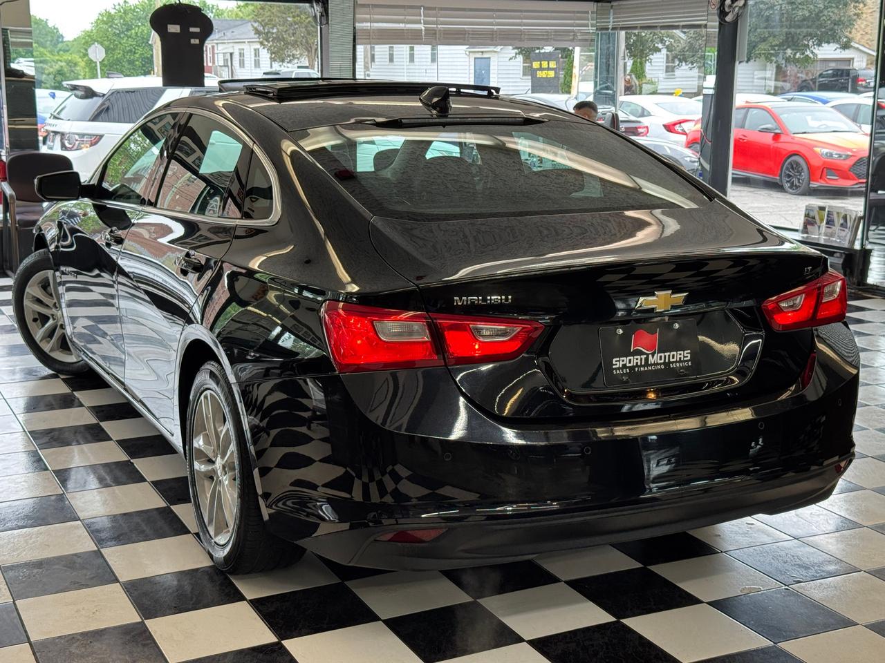 2017 Chevrolet Malibu LT+Roof+Blind Spot+Collision Alert+CLEAN CARFAX Photo