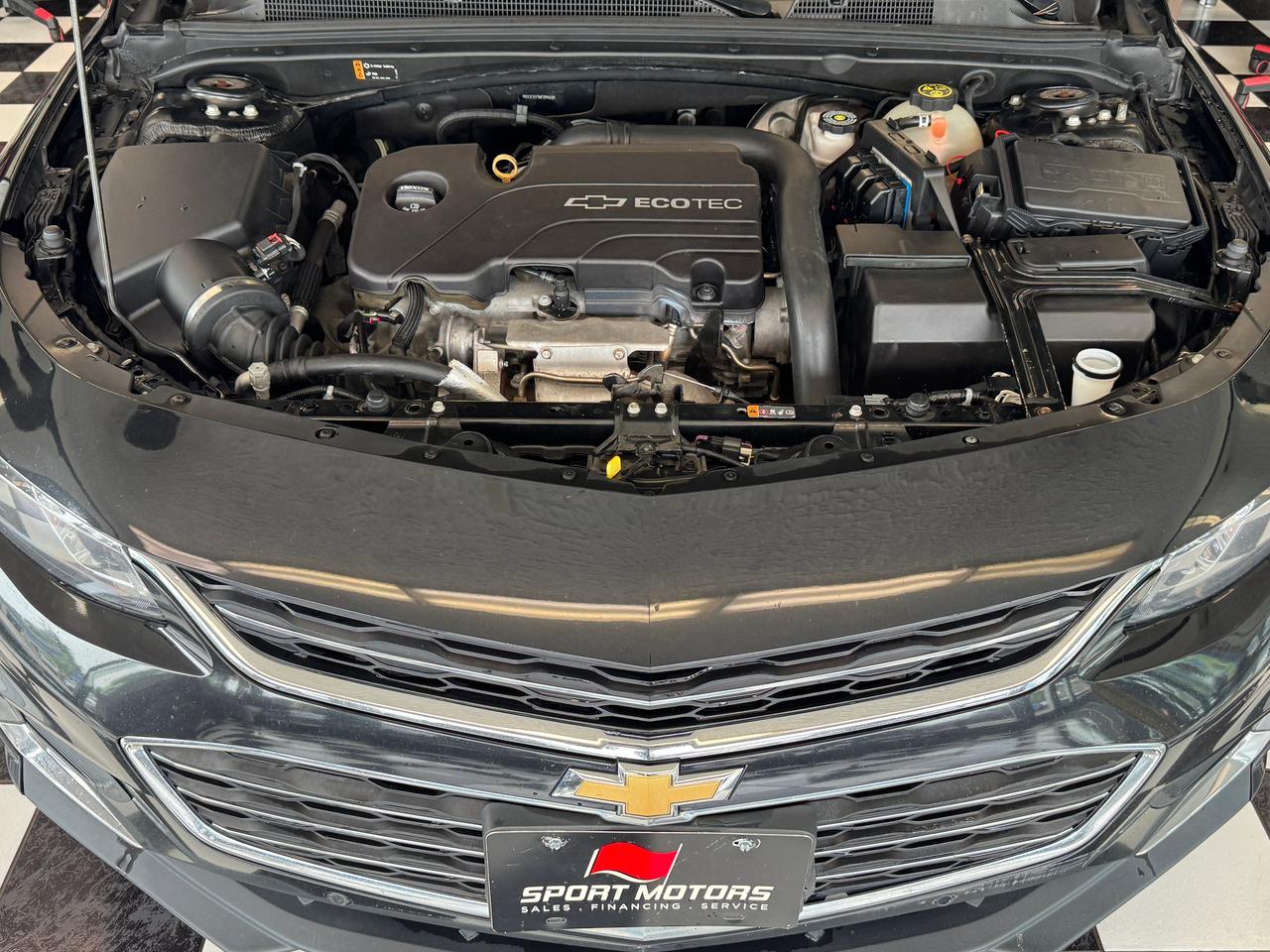 2017 Chevrolet Malibu LT+Roof+Blind Spot+Collision Alert+CLEAN CARFAX Photo