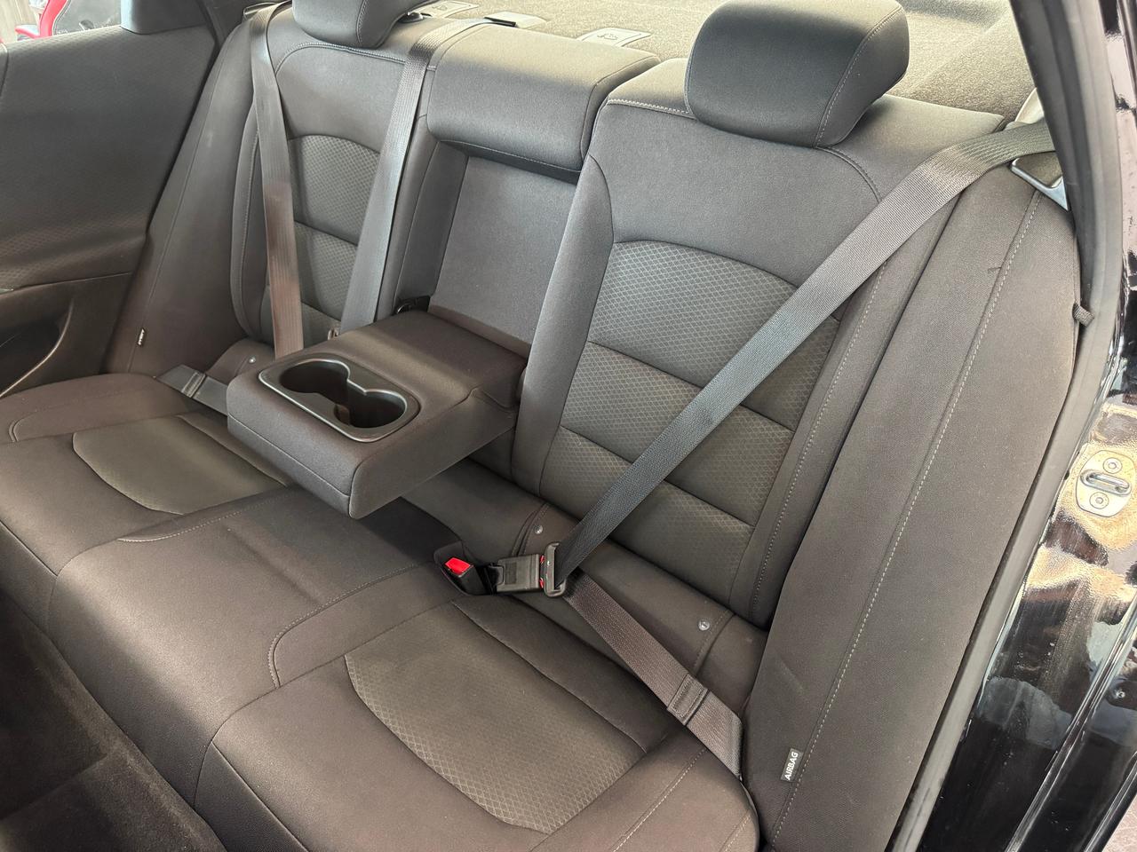 2017 Chevrolet Malibu LT+Roof+Blind Spot+Collision Alert+CLEAN CARFAX Photo