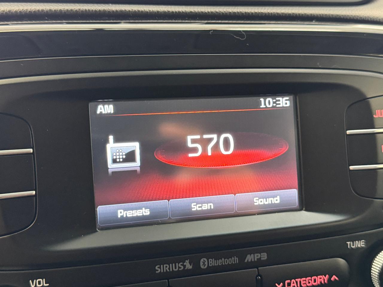 2016 Kia Soul EX+New Tires+Camera+Heated Seats+CLEAN CARFAX Photo