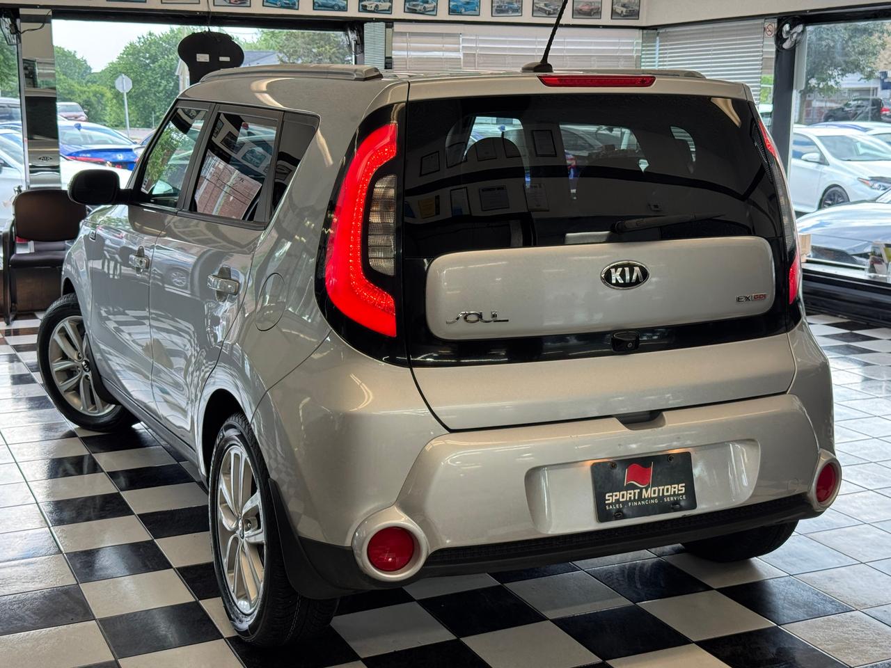 2016 Kia Soul EX+New Tires+Camera+Heated Seats+CLEAN CARFAX Photo