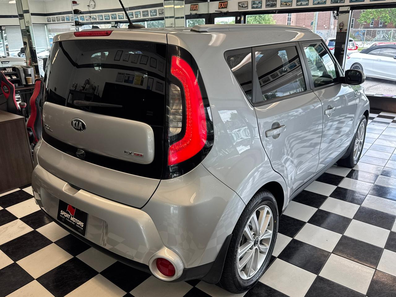 2016 Kia Soul EX+New Tires+Camera+Heated Seats+CLEAN CARFAX Photo
