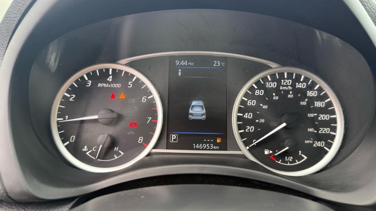 2019 Nissan Sentra SV - Photo #18