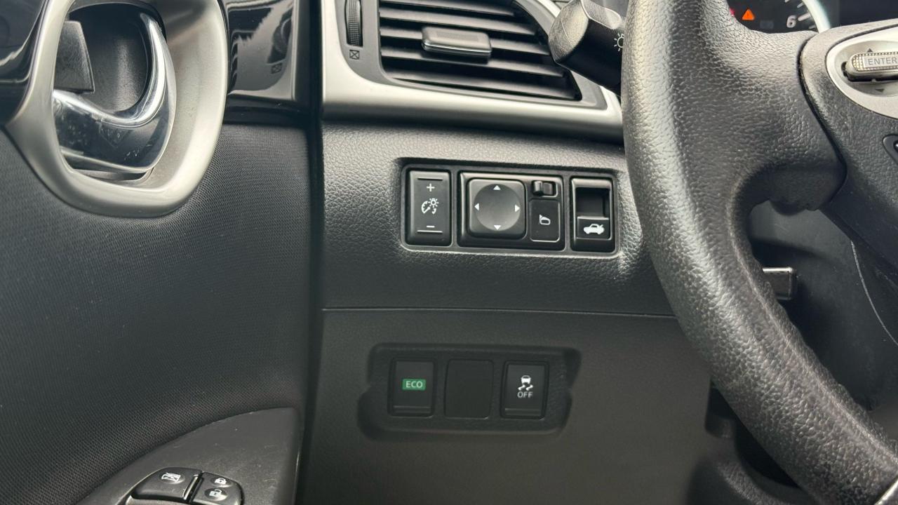 2019 Nissan Sentra SV - Photo #17